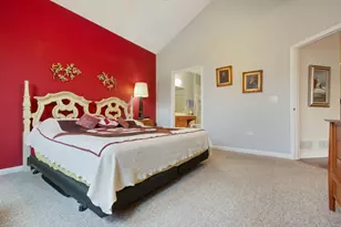 619 Schumann St, Woodstock, IL 60098 - Photo 9