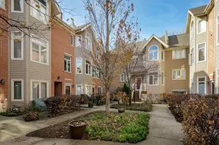1251 W Fletcher St, Chicago, IL 60657 - Photo 1