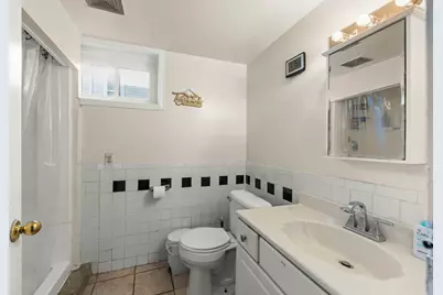 415 Blackhawk Street, Aurora, IL 60506 - Photo 17