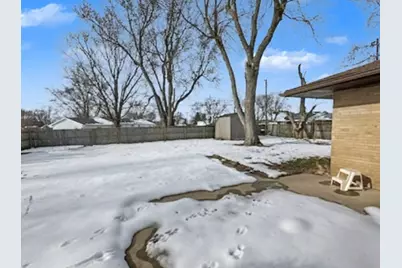 1621 N 2000 East Road, Watseka, IL 60970 - Photo 19