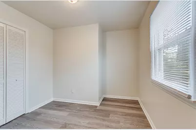 2414 Emlong Street, Joliet, IL 60435 - Photo 7