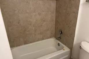 2920 Roberts Dr, Woodridge, IL 60517 - Photo 7