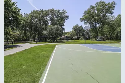 806 Wildwood Court, Oak Brook, IL 60523 - Photo 45