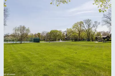 806 Wildwood Court, Oak Brook, IL 60523 - Photo 43