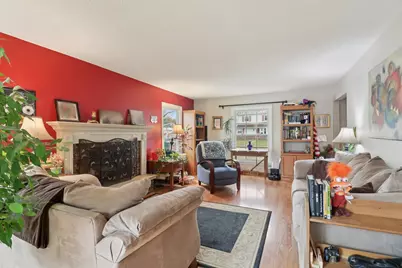 610 Maple Drive, Buffalo Grove, IL 60089 - Photo 5