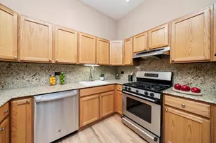 1448 N Orleans St, Chicago, IL 60610 - Photo 13