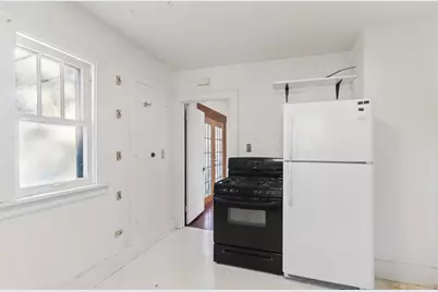 720 N 9th Street, Dekalb, IL 60115 - Photo 7