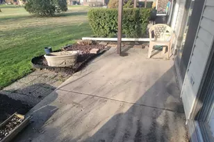 877 Cross Creek Dr, Roselle, IL 60172 - Photo 11