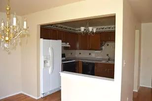 [Address not provided], Roselle, IL 60172 - Photo 3