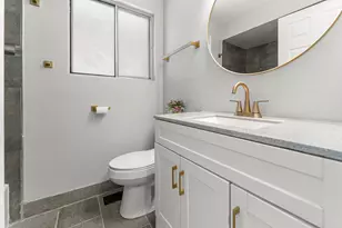 726 E 89th Pl, Chicago, IL 60619 - Photo 17