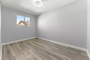 726 E 89th Pl, Chicago, IL 60619 - Photo 15