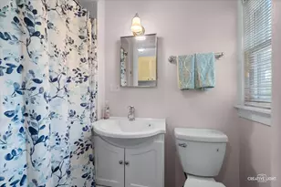 909 S Main St, Wheaton, IL 60189 - Photo 23