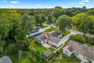 909 S Main St, Wheaton, IL 60189 - Photo 35