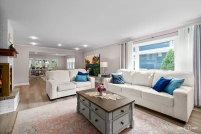 909 S Main Street, Wheaton, IL 60189 - Photo 5