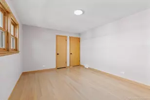 9733 S Springfield Ave, Evergreen Park, IL 60805 - Photo 17