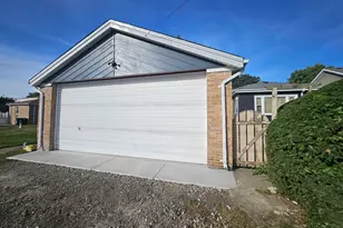 9733 S Springfield Ave, Evergreen Park, IL 60805 - Photo 35