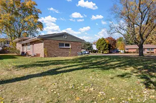 1104 New Haven Ave, Aurora, IL 60506 - Photo 3