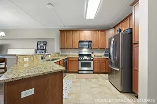 6420 Double Eagle Dr, Woodridge, IL 60517 - Photo 7