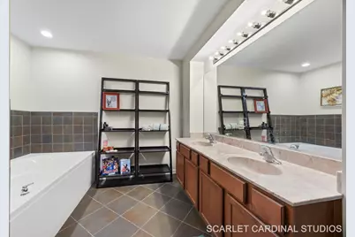 6420 Double Eagle Drive #712, Woodridge, IL 60517 - Photo 9