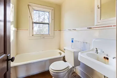 1737 N Brinton Avenue, Dixon, IL 61021 - Photo 23