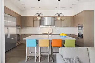 2138 N Damen Ave, Chicago, IL 60647 - Photo 9