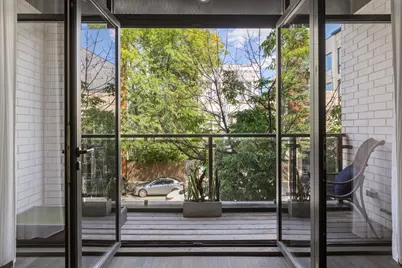 2138 N Damen Avenue #2, Chicago, IL 60647 - Photo 11