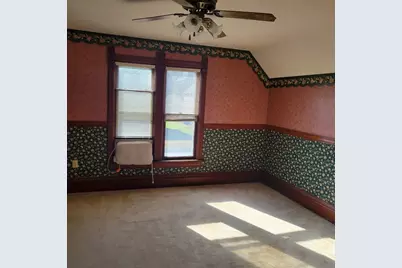 211 E Main Street, Genoa, IL 60135 - Photo 9