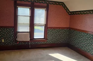 211 E Main St, Genoa, IL 60135 - Photo 9