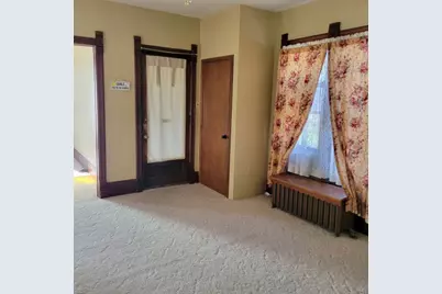 211 E Main Street, Genoa, IL 60135 - Photo 5