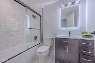 631 W Weathersfield Way, Schaumburg, IL 60193 - Photo 11