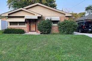 639 Coolidge St, Chicago Heights, IL 60411 - Photo 1