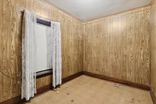 825 N Leclaire Ave, Chicago, IL 60651 - Photo 17