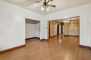 825 N Leclaire Ave, Chicago, IL 60651 - Photo 3