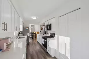 866 Clark Ln, Des Plaines, IL 60016 - Photo 7