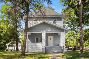 819 N Chicago St, Pontiac, IL 61764 - Photo 3