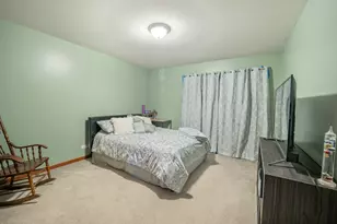 1206 Kennedy Dr, Kirkland, IL 60146 - Photo 29