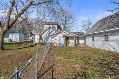 16 N Locust Street, Pesotum, IL 61863 - Photo 5