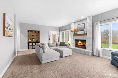 10167 E Deer Creek Lane, Rochelle, IL 61068 - Photo 17