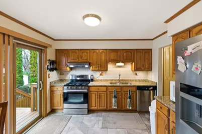 1688 President Street, Glendale Heights, IL 60139 - Photo 7