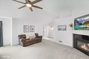 2121 Iroquois Ln, Yorkville, IL 60560 - Photo 23