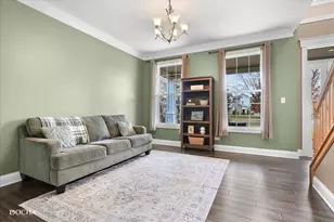 2121 Iroquois Ln, Yorkville, IL 60560 - Photo 5