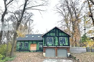 911 Glenbard Rd, Glen Ellyn, IL 60137 - Photo 1