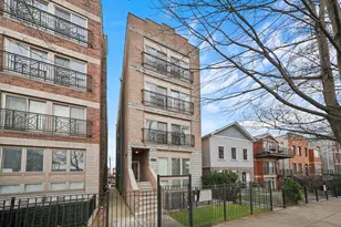 2515 W Harrison St, Chicago, IL 60612 - Photo 1