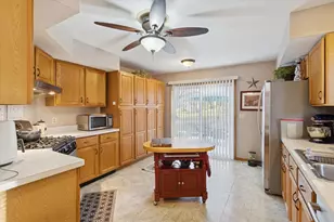 109 Galleon Run Dr, Poplar Grove, IL 61065 - Photo 11