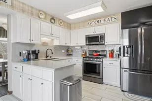 13736 W Cavecreek Ct, Homer Glen, IL 60491 - Photo 11