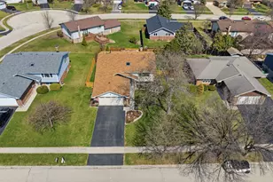 13736 W Cavecreek Ct, Homer Glen, IL 60491 - Photo 31