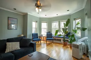 2048 W Fargo Ave, Chicago, IL 60645 - Photo 3