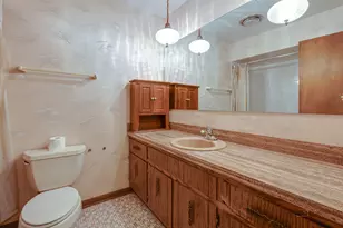 939 Ridgeland Ave, Mundelein, IL 60060 - Photo 13