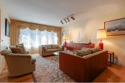 939 Ridgeland Avenue, Mundelein, IL 60060 - Photo 5