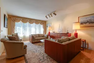 939 Ridgeland Ave, Mundelein, IL 60060 - Photo 5